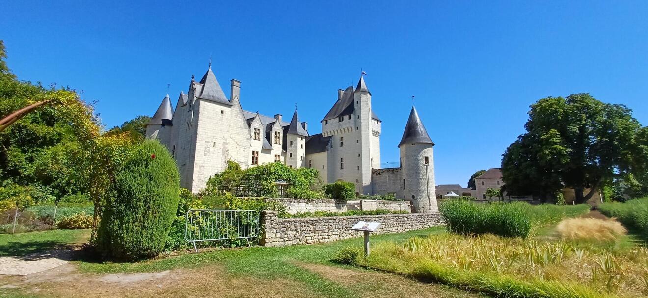 Diapositive 23++Chateau_du_Rivau.jpeg 