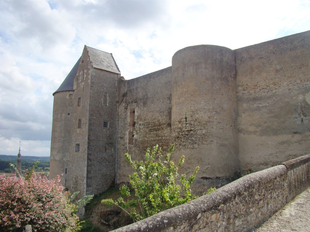 Diapositive 32++Château_de_Luynes.jpeg 