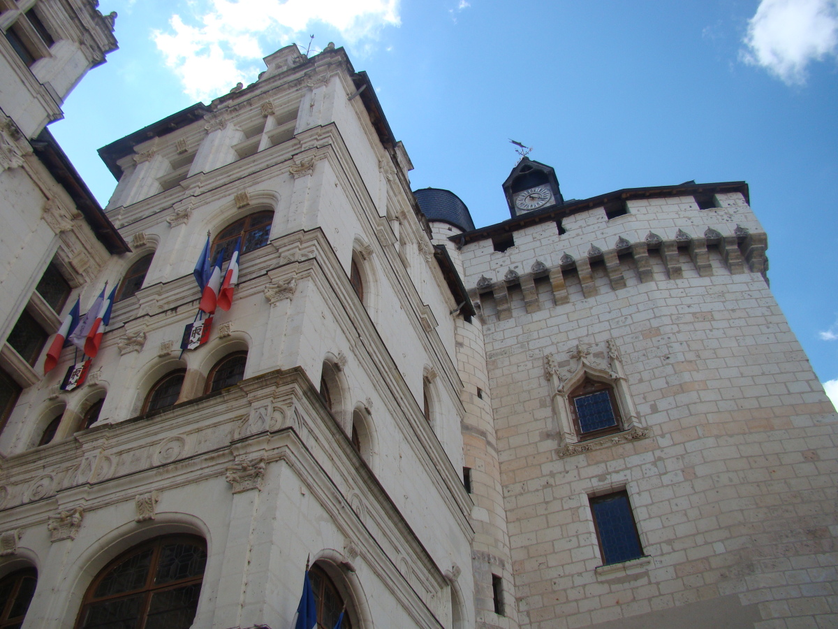 Diapositive 24++Hôtel de Ville de Loches.jpeg 