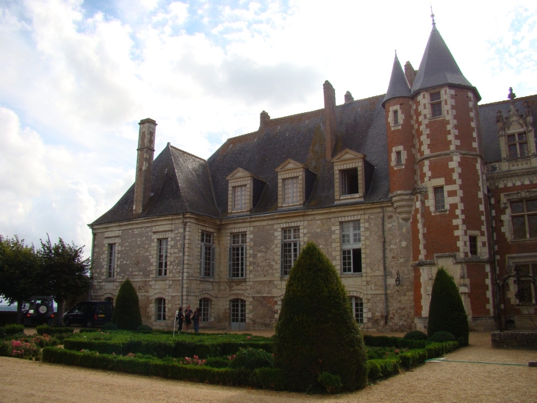 Diapositive 31++Château_de_Luynes.jpeg 