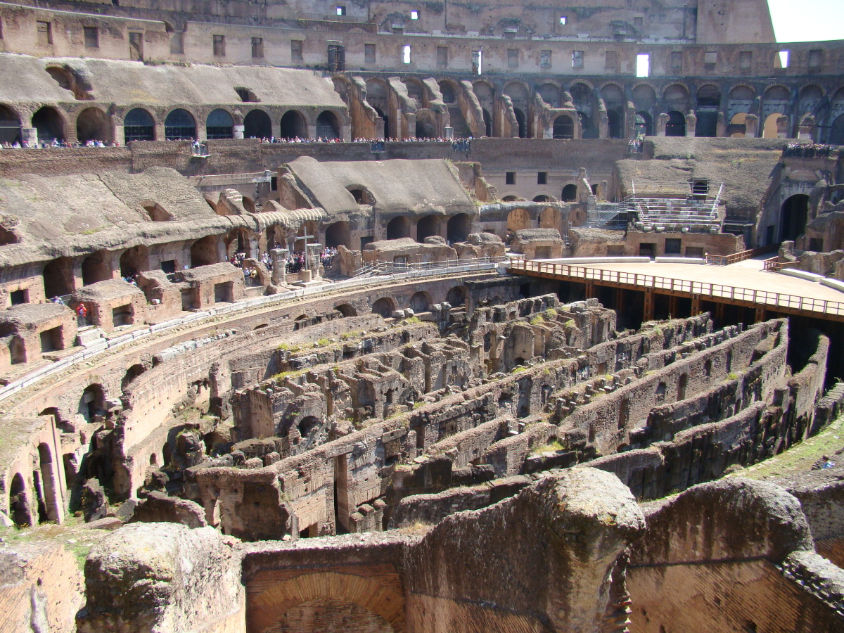 Diapositive 14++Colosseum.jpeg 