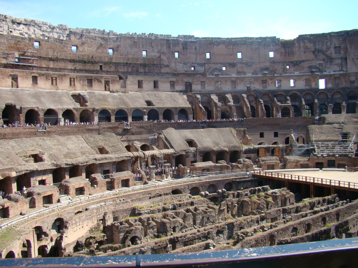 Diapositive 21++Colosseum.jpeg 