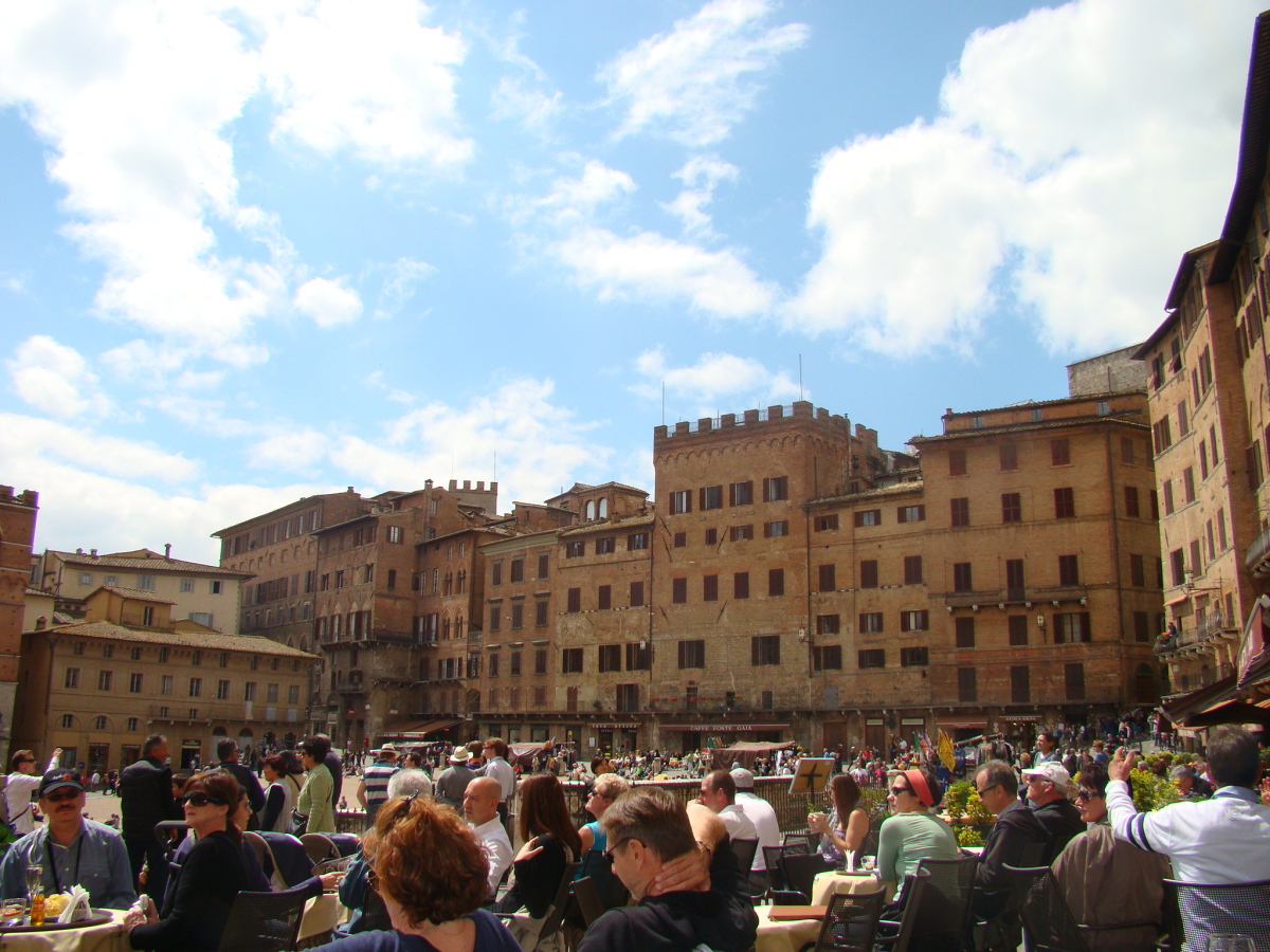 Diapositive 14++Piazza del Campo.jpeg 