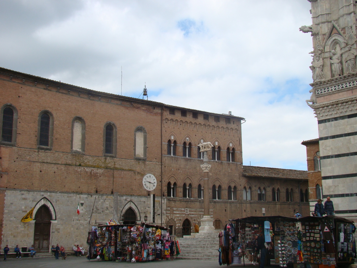 Diapositive 17++Piazza del Campo.jpeg 